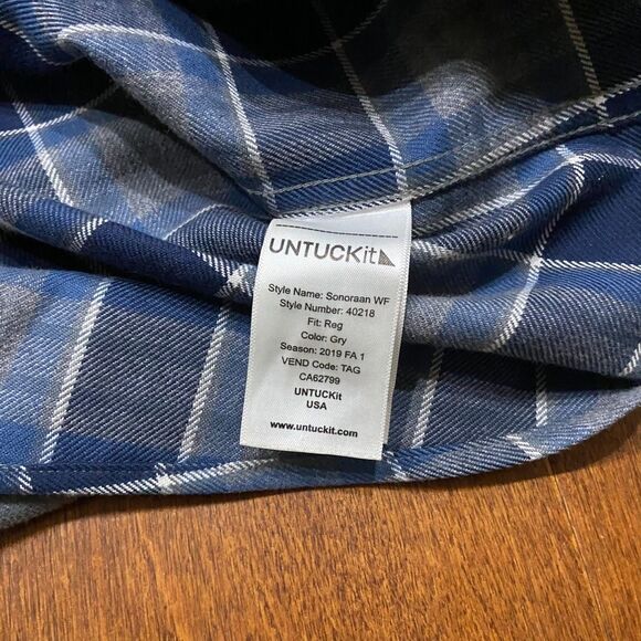 UNTUCKit Casual Fit Button Front Plaid Navy Blue Cotton Shirt Men's Size Large - Picture 7 of 10